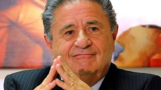 Imagen para el artículo: Eduardo Duhalde presenta en la UNLa un libro sobre su gestión en la Provincia de Buenos Aires