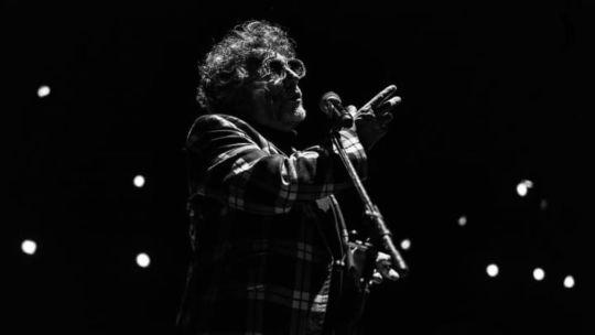 Imagen para el artículo: Abuchearon a Fito Páez en el Movistar Arena por tocar canciones de su nuevo disco