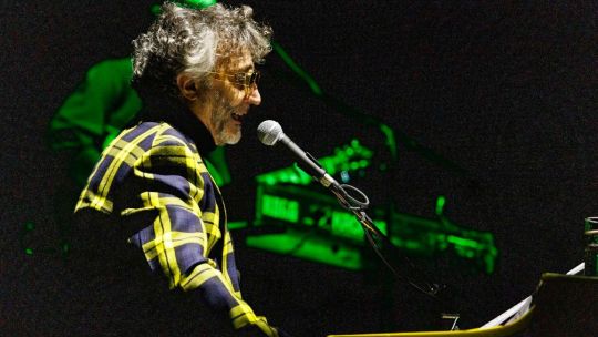 Imagen para el artículo: “Las dopaminas nos quitaron la paciencia”: el concierto desafiante con el que Fito Páez transformó el Movistar Arena