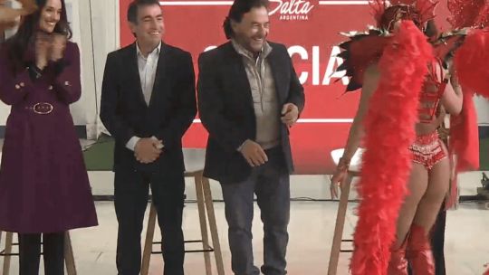 Imagen para el artículo: Video: el gobernador Sáenz baila samba en medio del frío