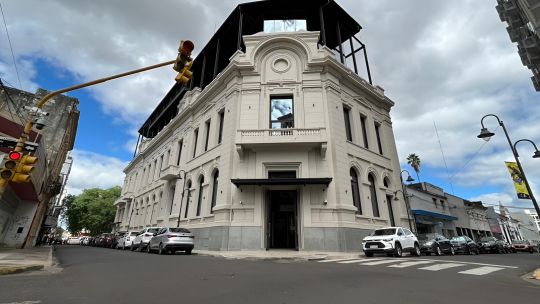 Imagen para el artículo: Inauguraron ArteCo 2026: cómo sacar el código QR para entrar gratis al MACC
