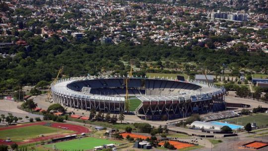 Imagen para el artículo: La final River-Belgrano moviliza a más de 50 mil personas y alcanza el 100% de ocupación hotelera