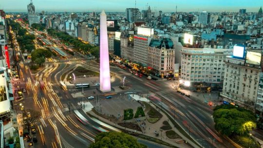 Imagen para el artículo: La historia del símbolo porteño que nació entre críticas y se convirtió en postal