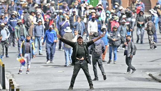 Imagen para el artículo: Rodrigo Paz no logra frenar la ola de protestas que sacuden Bolivia