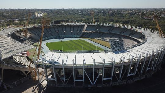 Imagen para el artículo: Duro cruce entre legisladora juecista con hinchas de Belgrano en la previa de la final