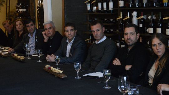 Imagen para el artículo: Intendentes, entre el apoyo al ajuste, tensión por las tasas y críticas a Milei