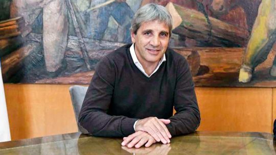 Imagen para el artículo: Luis Caputo habló sobre el "terrorismo en redes" que denunció García Cuerva: "Seguramente se refería a este tipo de violencia"