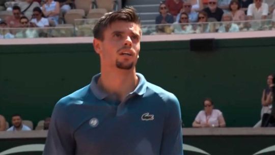 Imagen para el artículo: "Me voy a cagar en la pista": la insólita frase de un tenista francés en Roland Garros