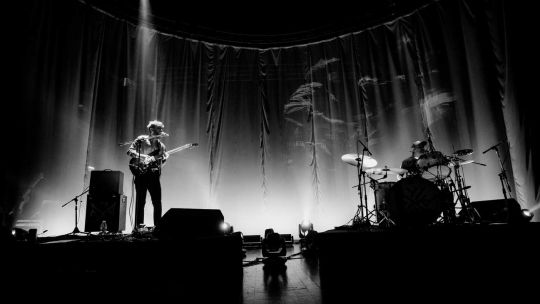 Imagen para el artículo: Con Camionero “se vino el zurdaje” al rock: la banda de Joan Manuel Pardo y Santiago Luis arrasa el individualismo
