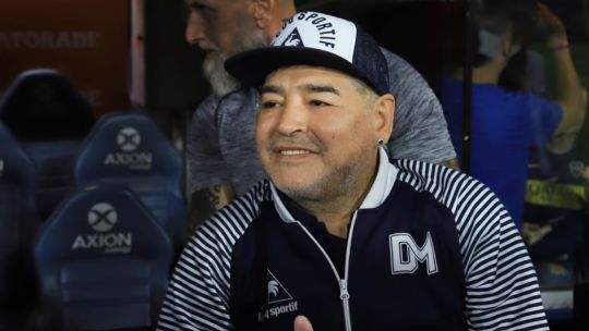 Imagen para el artículo: Juicio por la muerte de Maradona: entre cruces y advertencias, pidieron excluir a una perito por falta de imparcialidad