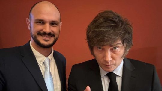 Imagen para el artículo: El diputado libertario que manejaba un Uber y ahora accedió a un crédito millonario