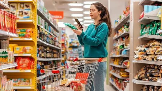 Imagen para el artículo: 6 de cada 10 cordobeses llega a fin de mes, pero el 73% vive en modo ahorro