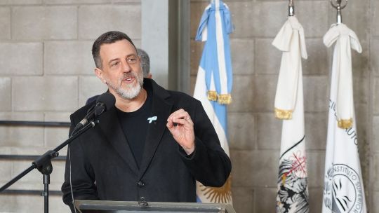 Imagen para el artículo: El video de un alto funcionario de la SIDE practicando tiro