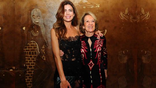 Imagen para el artículo: Juliana Awada y la madre de la reina Máxima en la noche de los Amigos del Moderno