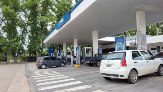 Imagen para el artículo: El consumo de combustible no repunta: “Lo que refleja es la caída de los ingresos y de la actividad económica”