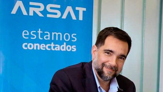 Imagen para el artículo: Nadie se hace cargo del funcionario de los U$S2,5 millones, pero estuvo dos años y medio con los libertarios
