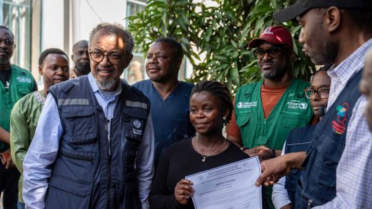 Imagen para el artículo: República del Congo: cuatro pacientes se recuperaron de una extraña variante del ébola