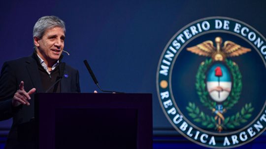 Imagen para el artículo: Otro segundo semestre: Caputo promete inflación debajo del 1% desde agosto, pero en mayo sigue la presión y el IPC superará el 2%