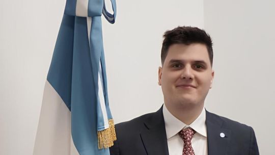 Imagen para el artículo: De redactor de Karina a secretario de Asuntos Nucleares: quién es Federico Ramos Nápoli, hombre de confianza de Santiago Caputo