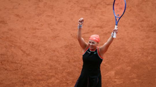 Imagen para el artículo: Quién es Diana Shnaider: la tenista rusa que eliminó a Sabalenka en Roland Garros en plena polémica política