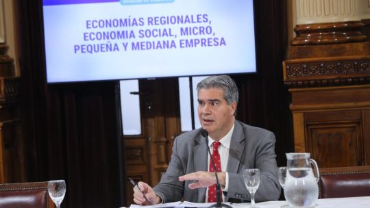 Imagen para el artículo: Capitanich presidirá la comisión del Senado que debate el futuro de las PyMEs y las economías regionales
