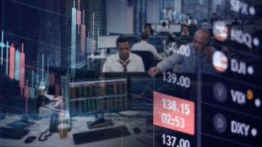 Imagen para el artículo: El Riesgo País cierra en 492 puntos básicos y se estabiliza por debajo de las 500 unidades