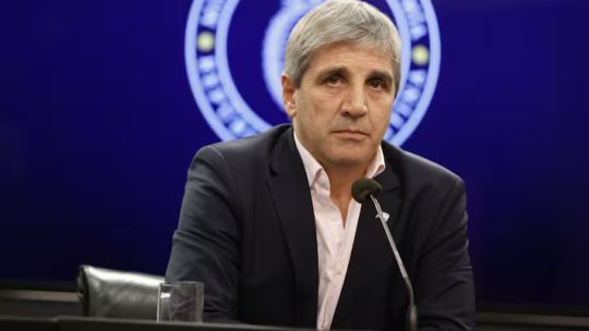 Imagen para el artículo: Luis "Toto" Caputo: "Tuvieron que inventar que mi familia atentó contra Cristina"