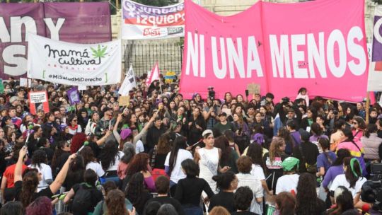 Imagen para el artículo: Diego Raus analizó la convocatoria de Ni Una Menos: "Es una cuestión que arrastra a toda la sociedad argentina"