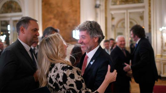 Imagen para el artículo: Mahiques y Lijo viajarán a París para defender la gestión de Milei ante el Grupo de Acción Financiera Internacional