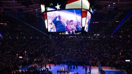 Imagen para el artículo: Abucheos para Trump y derrota de los Knicks: una noche tensa en el Madison Square Garden