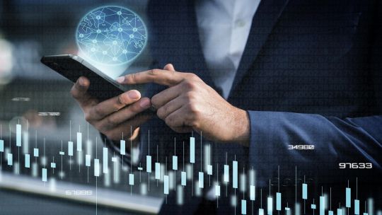 Imagen para el artículo: Roberto Rojas: “Nos encontramos en una revolución tecnológica con la blockchain y con los contratos inteligentes”