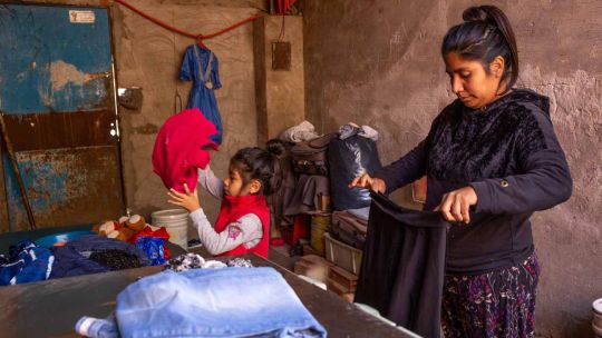 Imagen para el artículo: La pobreza infantil cayó al 42,3% en 2025 pero Unicef advierte un rebote en el primer semestre de 2026