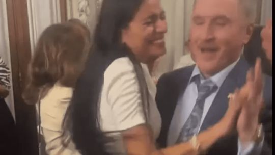 Imagen para el artículo: Video: el desenfrenado baile de Peter Lamelas, el embajador de Estados Unidos en Argentina