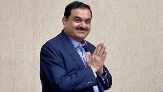 Imagen para el artículo: Quién es Gautam Adani, el multimillonario indio que desembarcó en Argentina con una apuesta al negocio del GNL