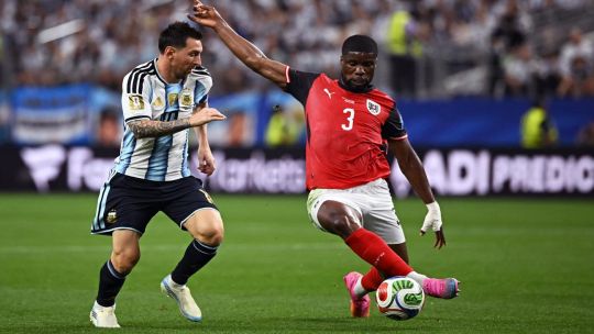 Imagen para el artículo: Messi y un penal que hizo arder las redes: los mejores memes de Argentina contra Austria