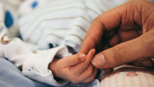 Imagen para el artículo: Nacen menos bebés: una nueva “culpa” para las mujeres