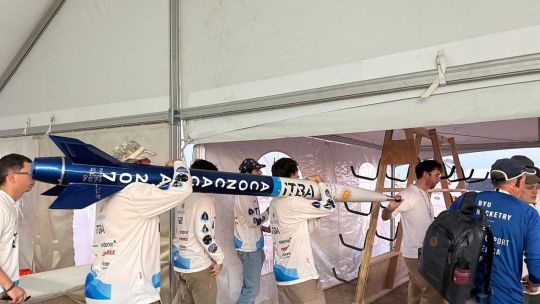 Imagen para el artículo: Un cohete diseñado por estudiantes argentinos ganó una de las competencias aeroespaciales más importantes del mundo