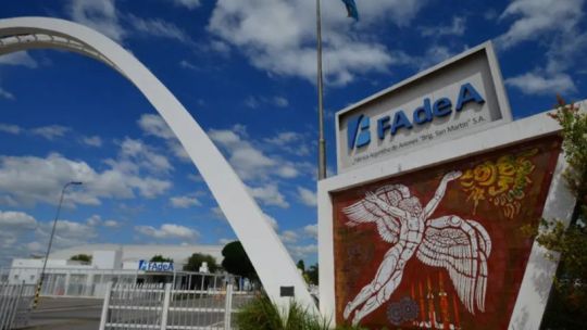 Imagen para el artículo: FAdeA sigue en conflicto: trabajadores reclaman el pago del 40% de los salarios
