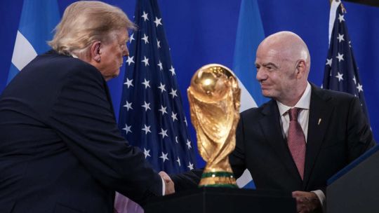 Imagen para el artículo: Donald Trump al llegar a la final del Mundial: “Es difícil apostar contra Messi”