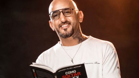 Imagen para el artículo: Del descarte virtual a la responsabilidad afectiva: el Pela Romero adelanta su nuevo show en el Premier