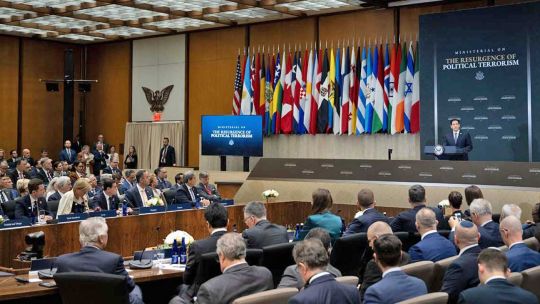 Imagen para el artículo: La resurrección de la Doctrina de Seguridad Nacional, con la mira en la extrema izquierda
