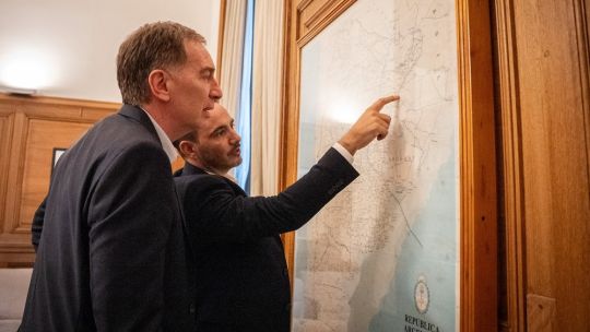 Imagen para el artículo: El gobernador de Corrientes destrabó fondos en Buenos Aires para obras clave y avanza con los puentes internacionales