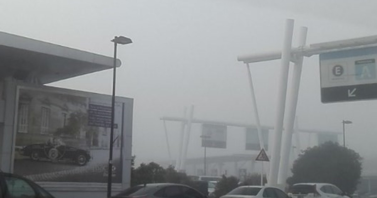 Imagen para el artículo: Por la intensa niebla hubo demoras en Ezeiza y vuelos desviados hacia Córdoba y Asunción