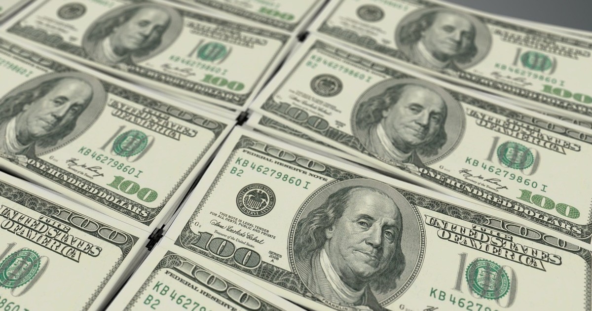 Imagen para el artículo: Dólar hoy y dólar blue, EN VIVO: a cuánto cotiza el oficial y cuál es el precio del paralelo este viernes 12 de junio, minuto a minuto