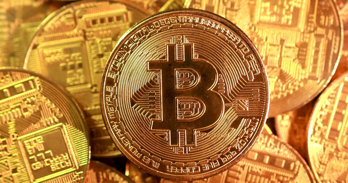 Imagen para el artículo: Derrumbe del bitcoin: cae por séptimo día consecutivo y arrastra a las principales criptomonedas