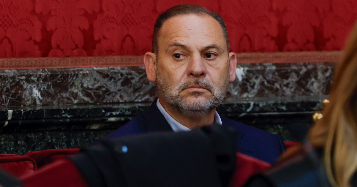Imagen para el artículo: España: Condenan a 24 años de prisión a un ex ministro de Transportes de Pedro Sánchez