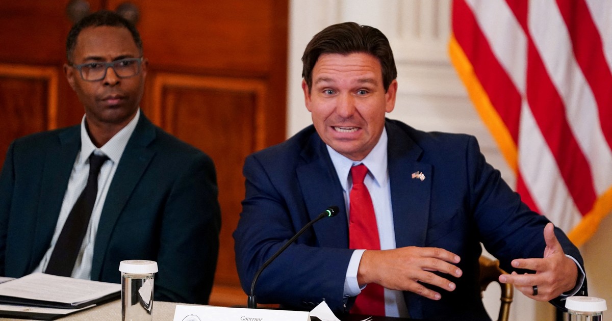 Imagen para el artículo: Revés para DeSantis: los propietarios en Florida hablan de un "impuesto por huracanes" de US$4500 por este aspecto de las primas de seguros