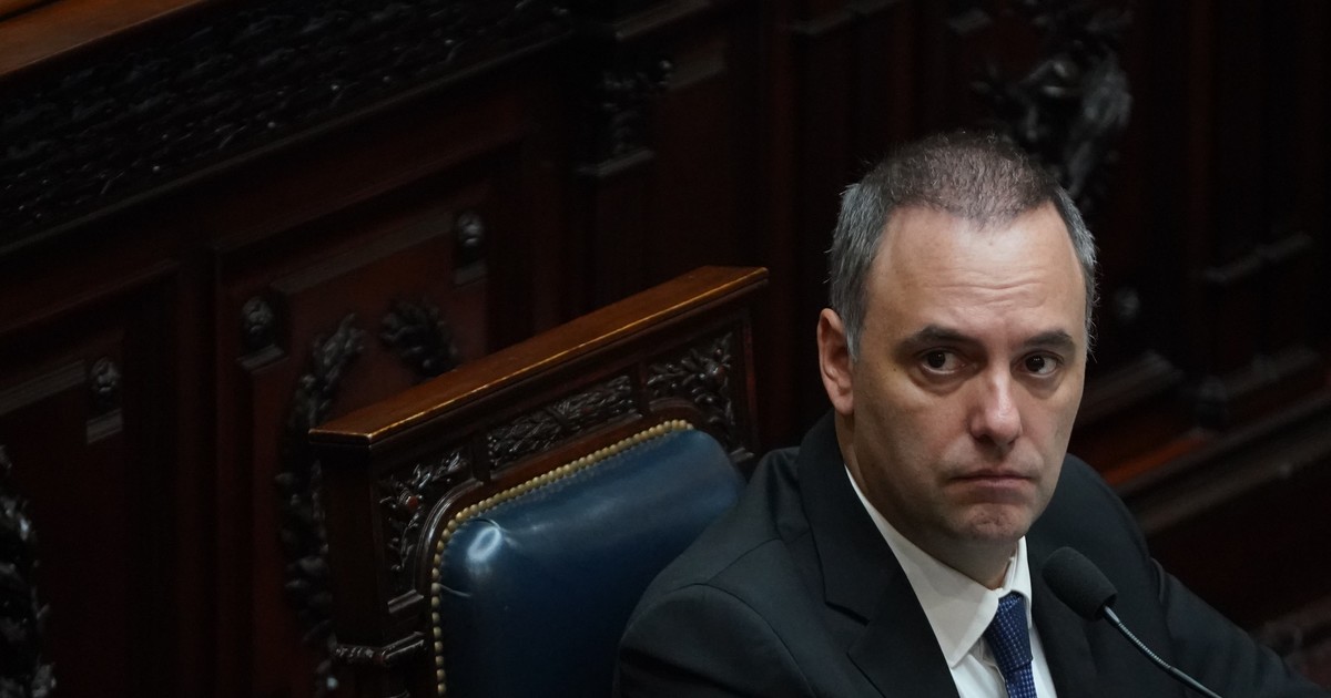 Imagen para el artículo: Senado hoy, EN VIVO: "Ladran para la tribuna pero arreglan por atrás",  bronca y pases de factura tras la caída de la sesión para pedir la interpelación de Adorni