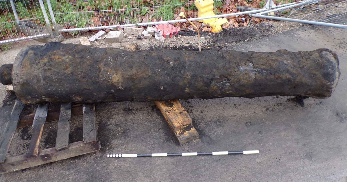 Imagen para el artículo: Los arqueólogos no lo pueden creer: desentierran un cañón que podría haber estado oculto por más de 300 años