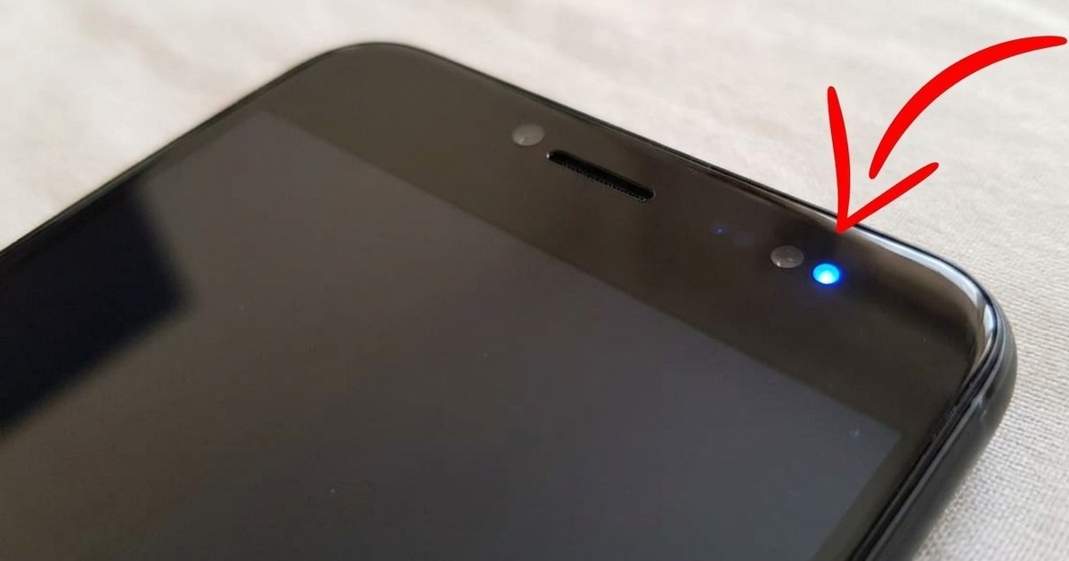 Imagen para el artículo: Pocos lo saben: Qué significa el punto azul de tu celular Android y para qué sirve